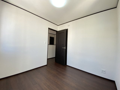 【洋室】 | 那覇市具志（全7棟）A号棟 | A号棟　洋室4.5帖＋収納付き♪