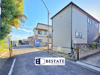 【前面道路含む現地写真】