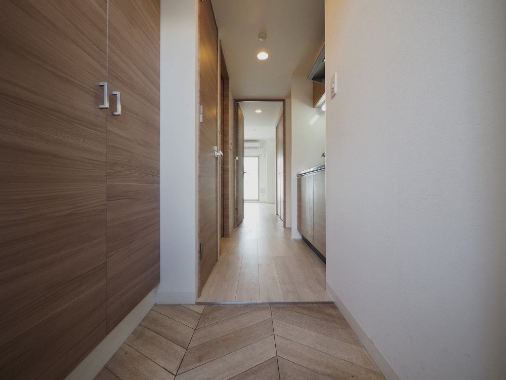 パークナードフィット美章園の玄関