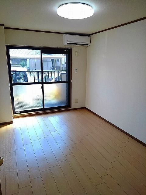 コーポ鏡の居間・リビング