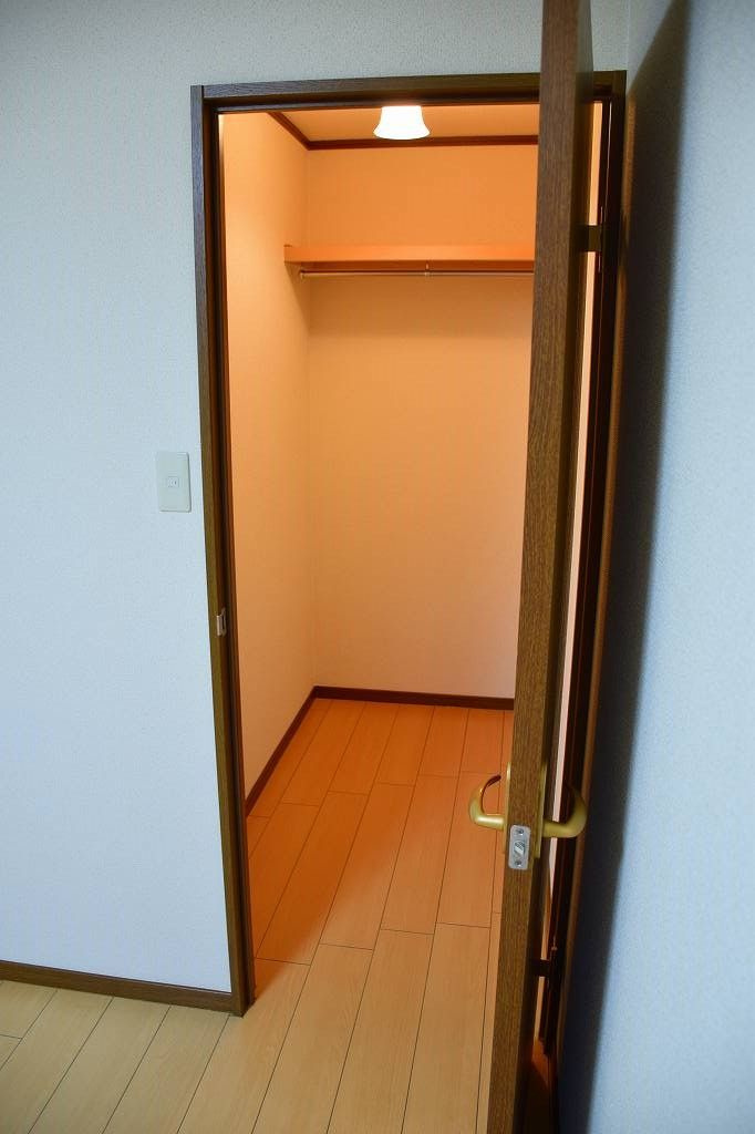 コーポ鏡の収納