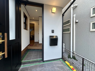 【玄関】 | 玄関前アプローチ