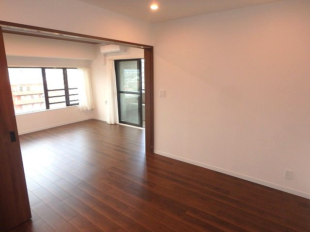 【居間・リビング】 | リッツタワー