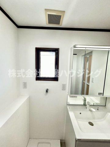 清滝一戸建のその他|窓
