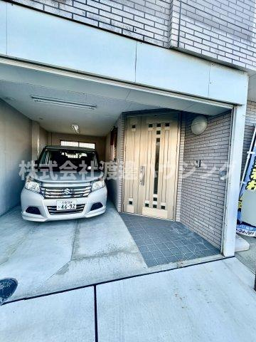 清滝一戸建のエントランス
