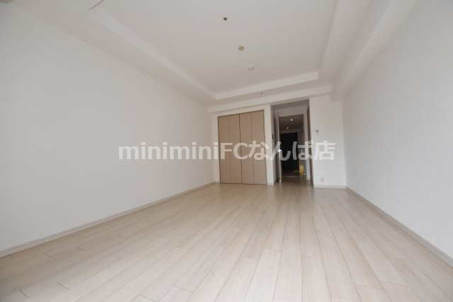 カスタリアタワー肥後橋の寝室|家賃Upで家具付きOK！