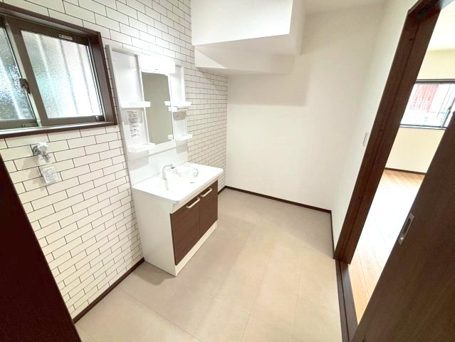 城山団地1丁目　新築戸建ての洗面所|3帖分の広さの洗面脱衣所です。