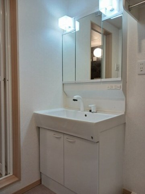 【洗面所】 | Ｐａｖｉｌｉｏｎおおゆ | ゆったりとスペースのある洗面所