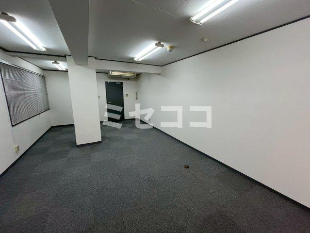 犬飼ビルの内装