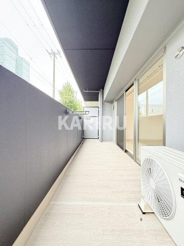 メゾンドボヌール弁天町のバルコニー