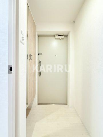 メゾンドボヌール弁天町の玄関