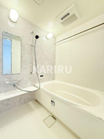 メゾンドボヌール弁天町の浴室