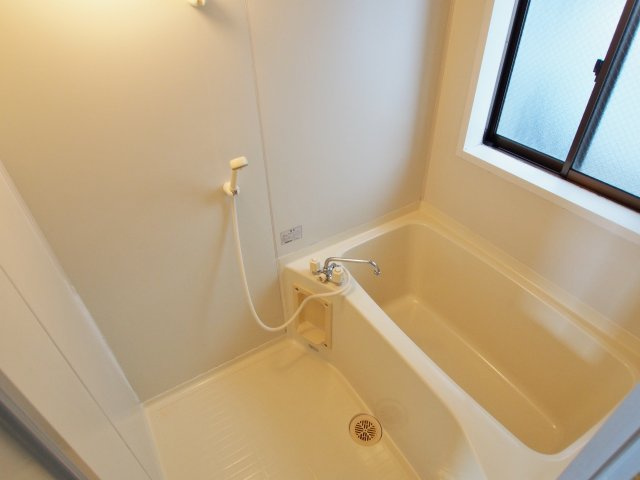 リバティの浴室