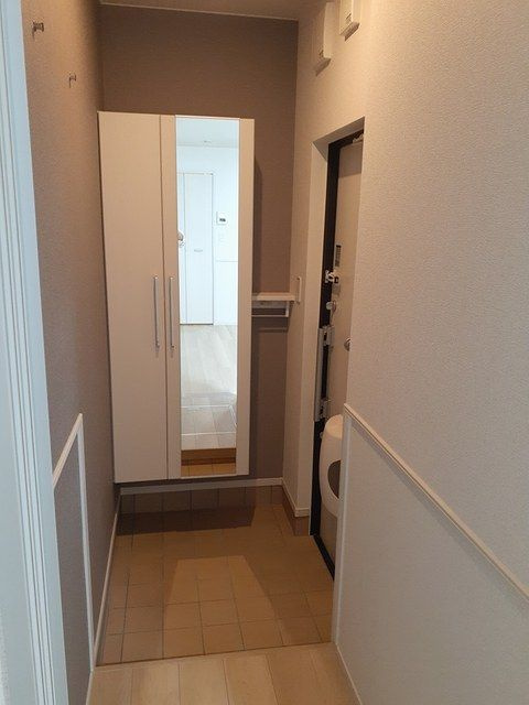 ガーデンヒルズ大高の玄関