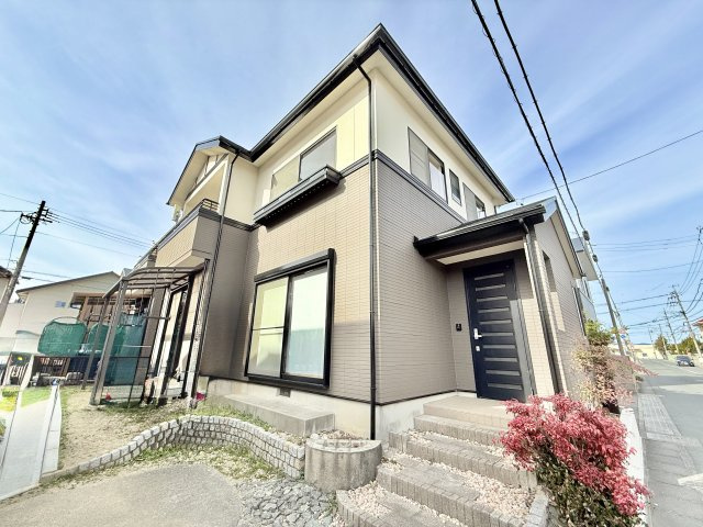 中央区上新屋町の外観|重圧感があり、落ち着いた色味の外観！