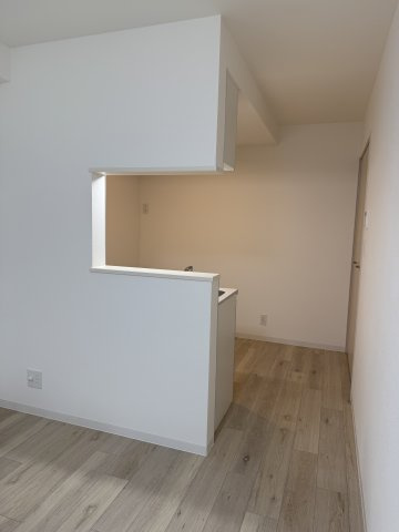 Cocon Grandjour　西宮中須佐町の居間・リビング