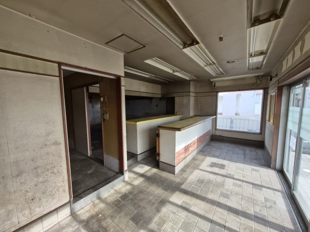 福地　店舗の内装