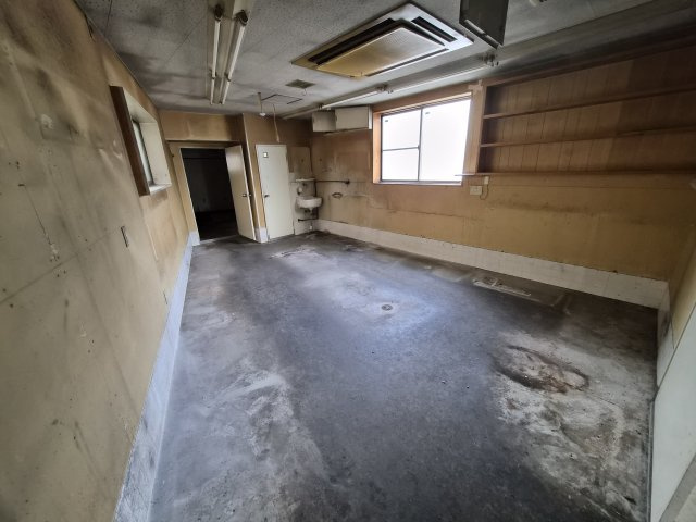 福地　店舗の内装