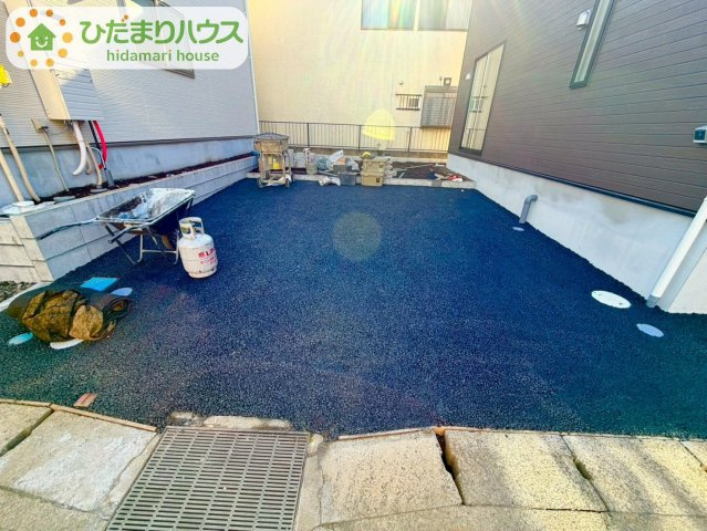 野田市尾崎第16　新築戸建　3号棟の前面道路含む現地写真|一方 ： 北 4.5m 公道