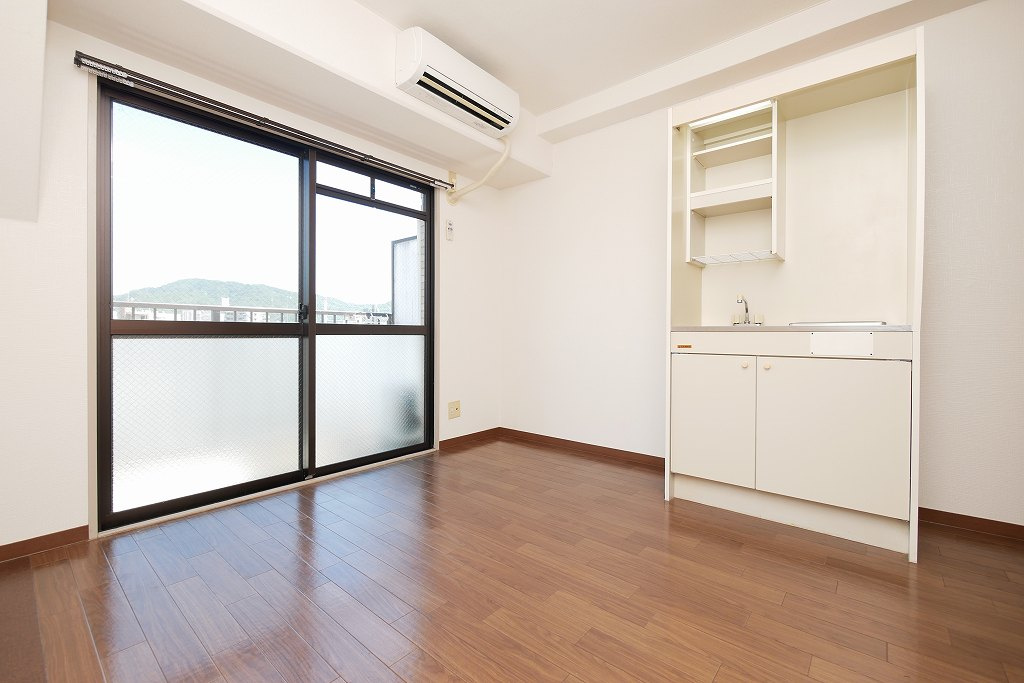 Calm西原の居間・リビング|Calm西原601