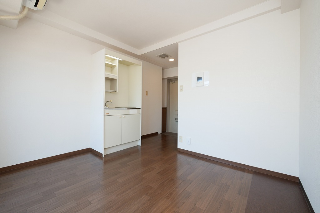 Calm西原の居間・リビング|Calm西原601