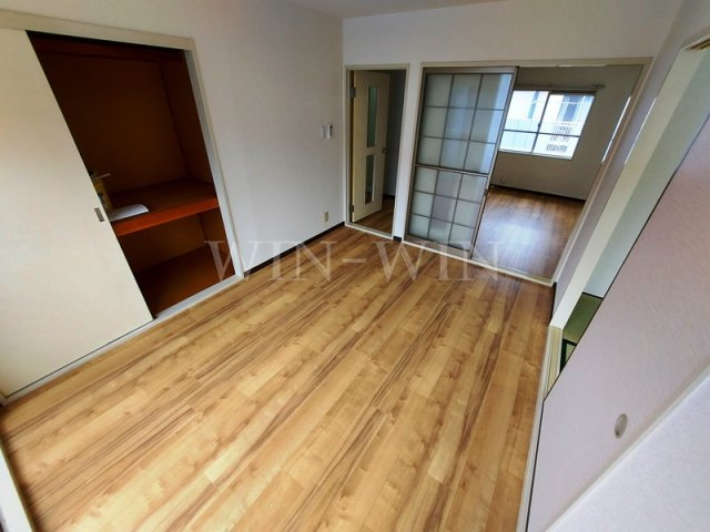 フレグランス三ツ相 B棟の寝室