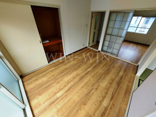 フレグランス三ツ相 B棟の内装