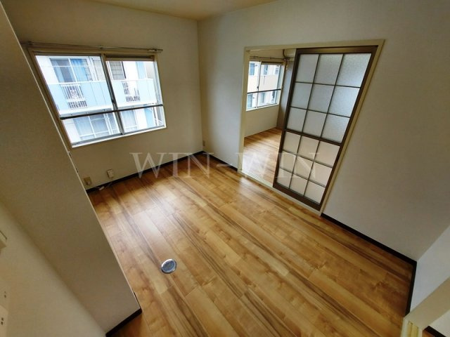 フレグランス三ツ相 B棟の居間・リビング