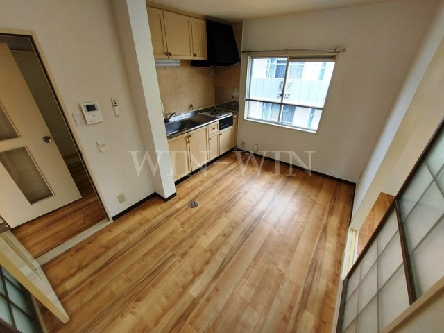 フレグランス三ツ相 B棟の居間・リビング