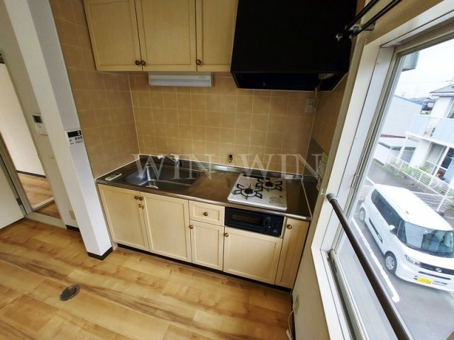 フレグランス三ツ相 B棟のキッチン