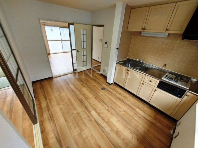 フレグランス三ツ相 B棟の内装