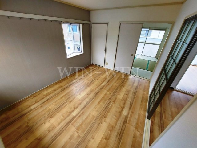 フレグランス三ツ相 B棟の内装