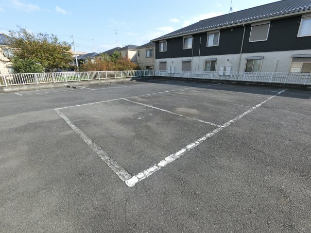 【駐車場】