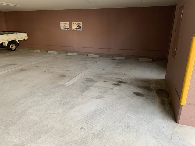 グリーンランド弐番館の駐車場