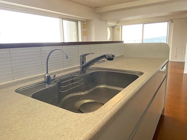 アデニウム熱海オーシャンスイートのキッチン