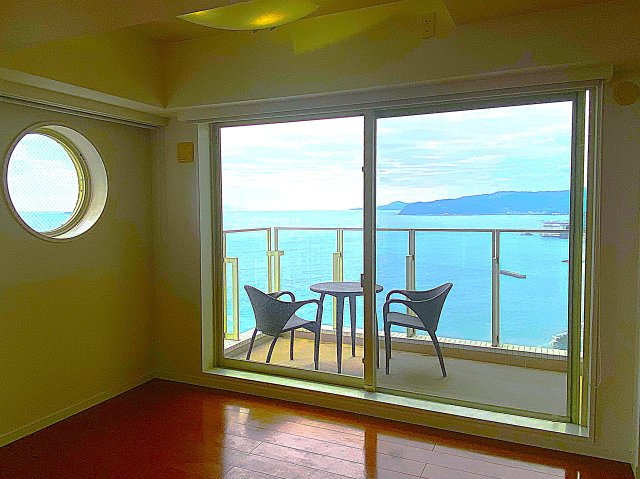 アデニウム熱海オーシャンスイートのバルコニー