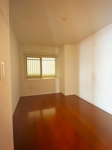 アデニウム熱海オーシャンスイートの洋室