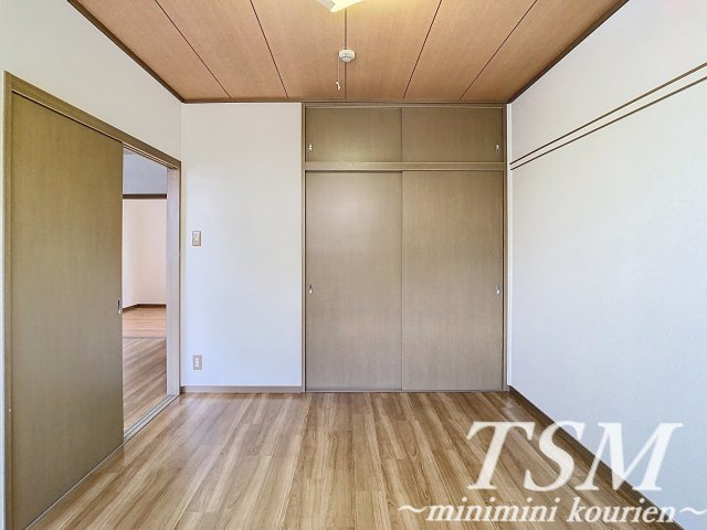サニーハイツ香里園の洋室