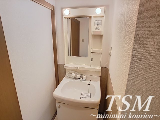 サニーハイツ香里園のエントランス