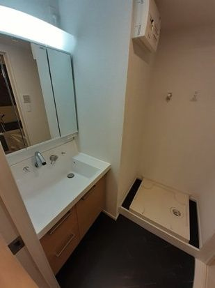 フルール　アビタシオンの独立洗面台