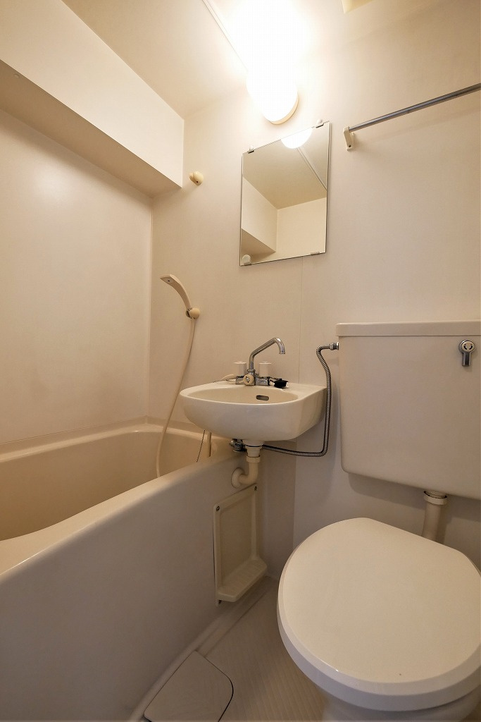 Calm西原の浴室|Calm西原701