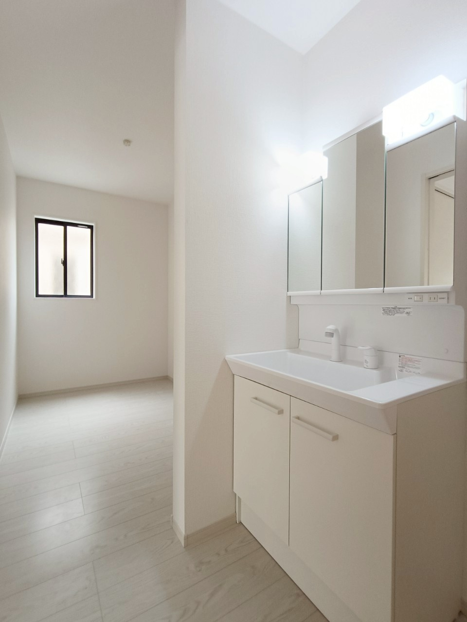 北葛飾郡松伏町　大字松伏　　新築戸建　全1棟の洗面所|施工例です