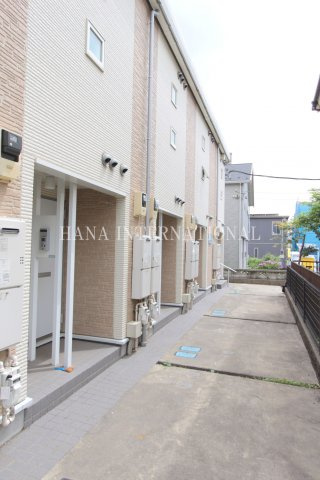 六番館のエントランス