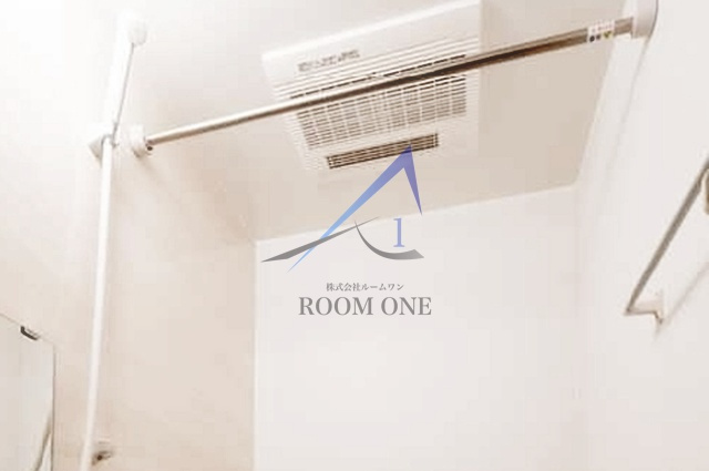 ＯＪ　ＨＩＬＬＳ　ＦＩＲＳＴの設備|浴室乾燥機です。