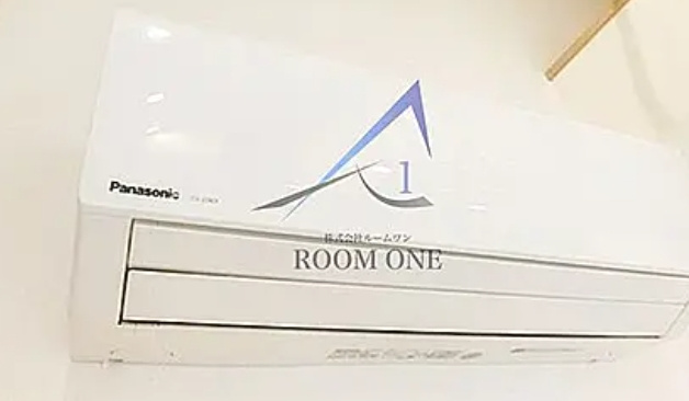 ＯＪ　ＨＩＬＬＳ　ＦＩＲＳＴ