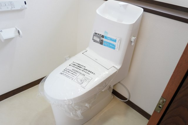 越谷市大字大道 中古戸建のトイレ|1階