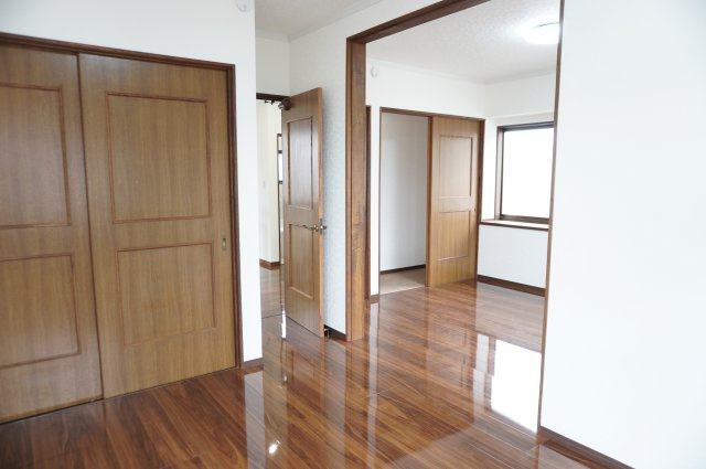 越谷市大字大道 中古戸建の洋室