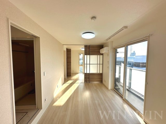 ビラ賀殿の居間・リビング|イメージ（同建物内・同間取りの写真）