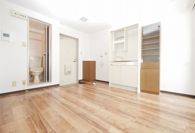 Calm西原の居間・リビング|Calm西原404　1R　