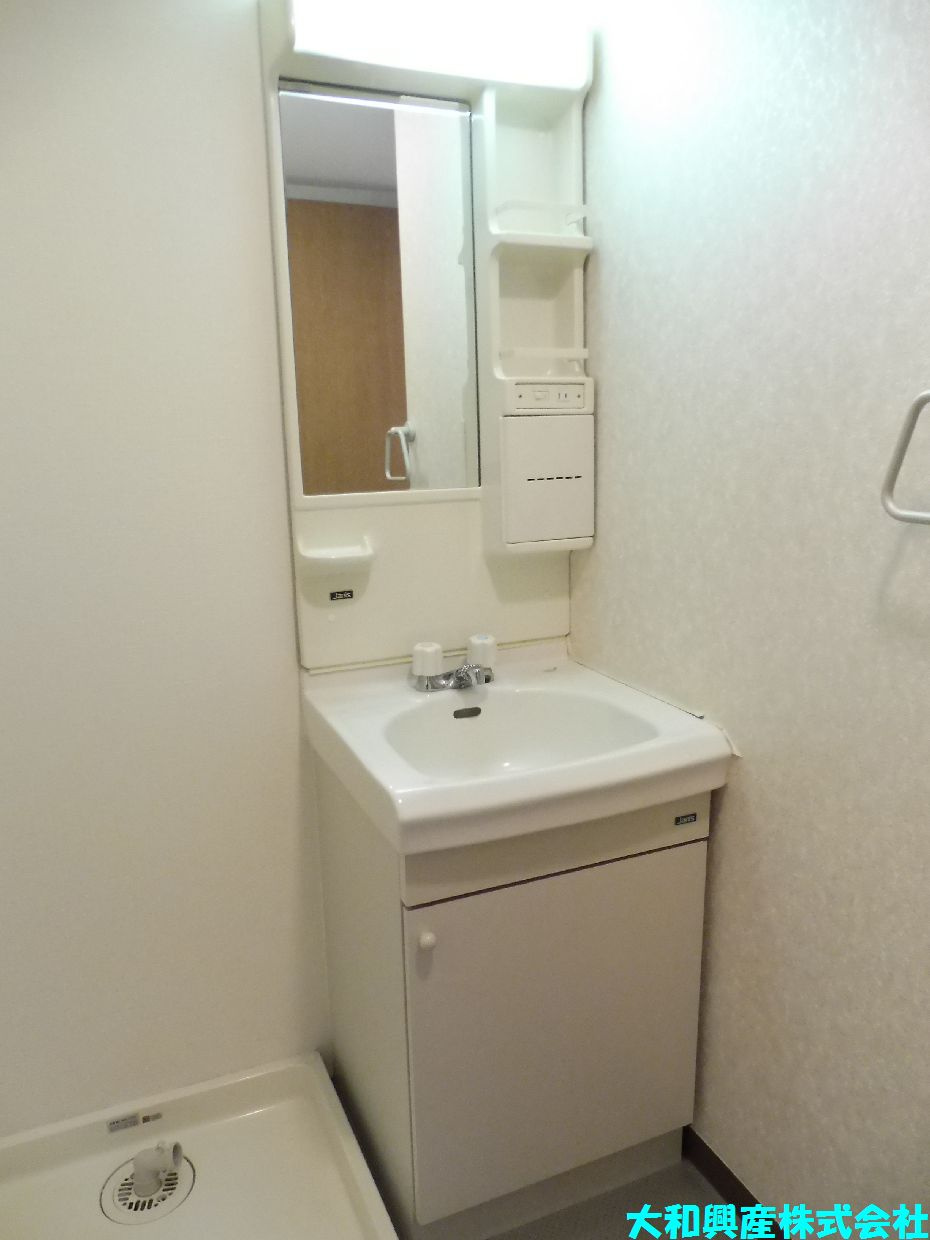 ドマーニIの独立洗面台